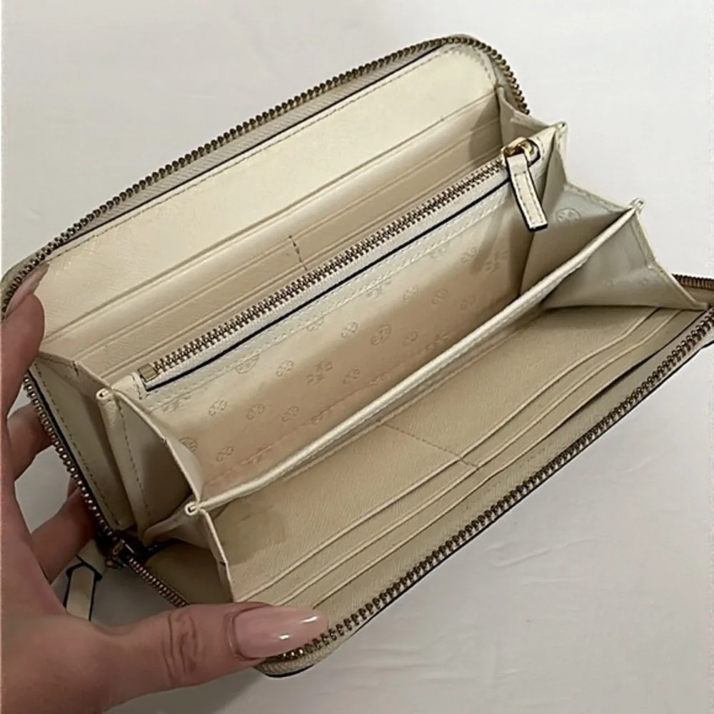 Tory Burch Beige Diamond Laser Cut Leather Zip Around Wallet cream and blue